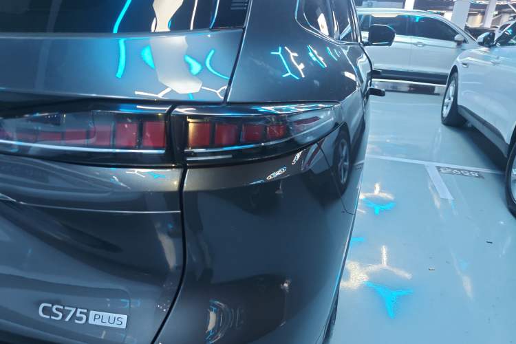 Used Changan CS75 PLUS 2025 4th Generation 1.5T New Blue Whale Smart Luxury Edition
