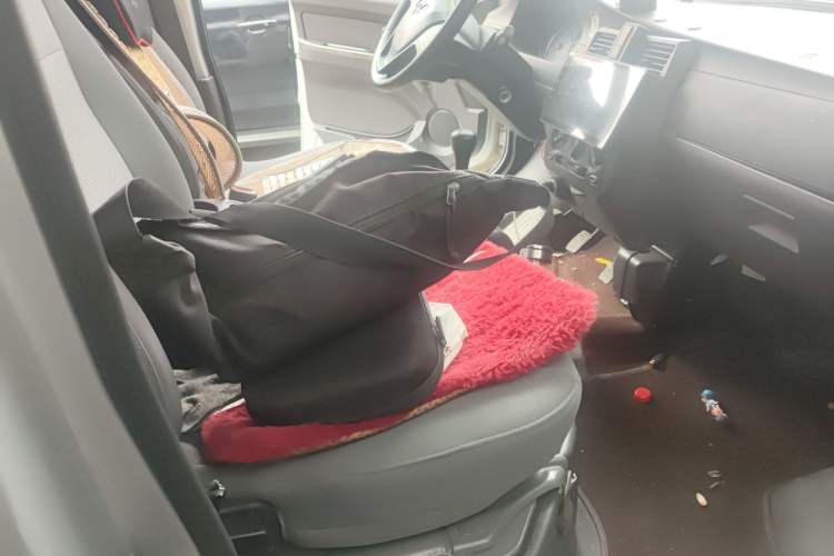 Used Wuling Rongguang 2021 1.5L Extended Standard Version with Air Conditioning – L3C
