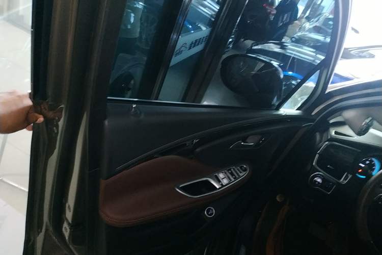 Used Buick Envision 2016 28T Four-Wheel Drive Elite Version
