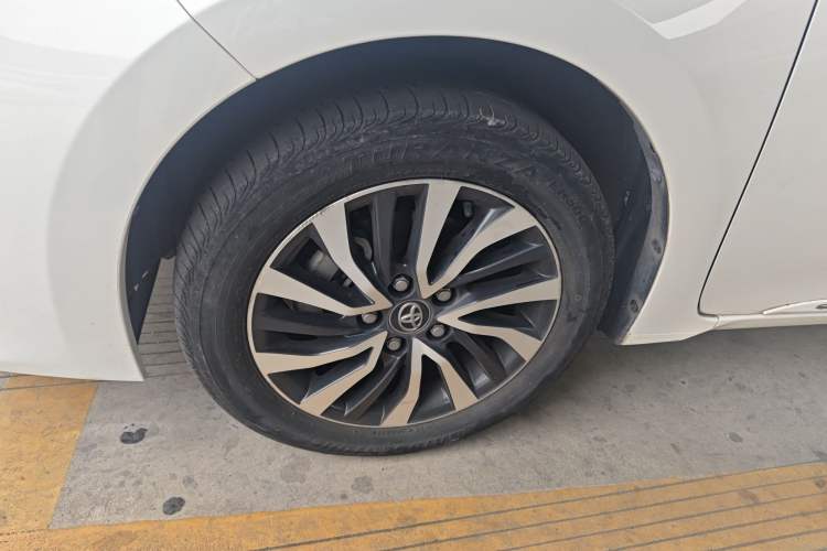 Used Toyota Corolla 2017 Revised Dual-Engine 1.8L E-CVT Elite Edition
