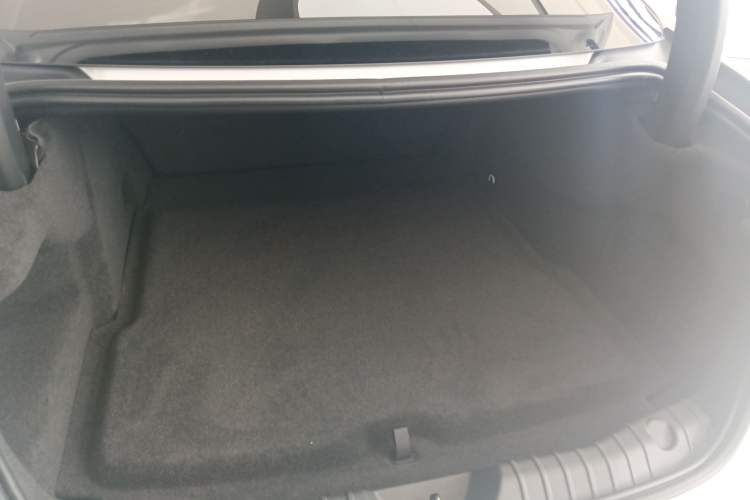 Used Jaguar XFL 2022 XFL 2.0T P250 Two-Wheel-Drive Elite Sport Edition
