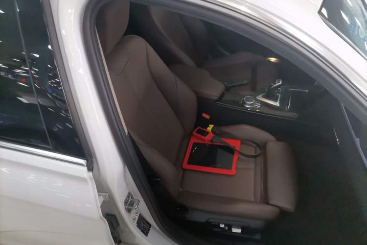 Used BMW 3 Series 2018 320Li Leading Luxury Package
