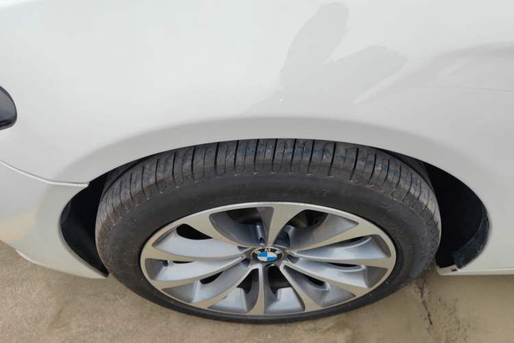 Used BMW 5 Series 2014 525Li Fashion Design Package
