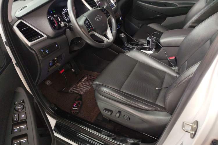 Used Hyundai Tucson 2015 1.6T Dual-Clutch Two-Wheel-Drive Smart Model
