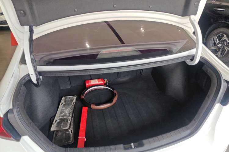 Used Hyundai Elantra 2016 1.6L Automatic ZhiXuan – Elite Version
