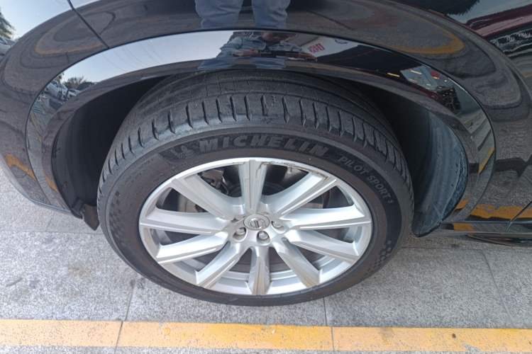 Used Volvo XC90 2019 T5 Zhiyi Edition 5-Seater China VI Standard
