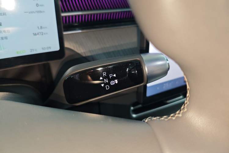 Used XPeng G6 2025 625 Long-Range Max Tech Edition
