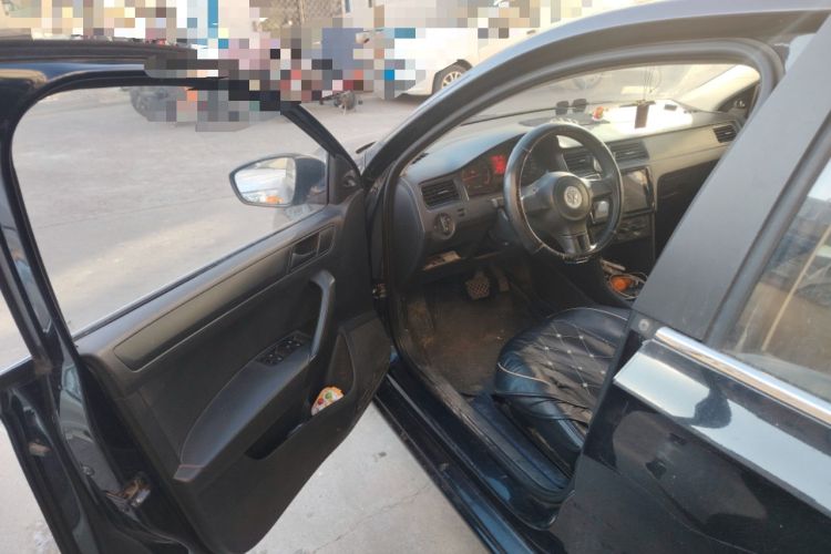 Used Volkswagen Santana 2013 1.6L Automatic Fashion Edition
