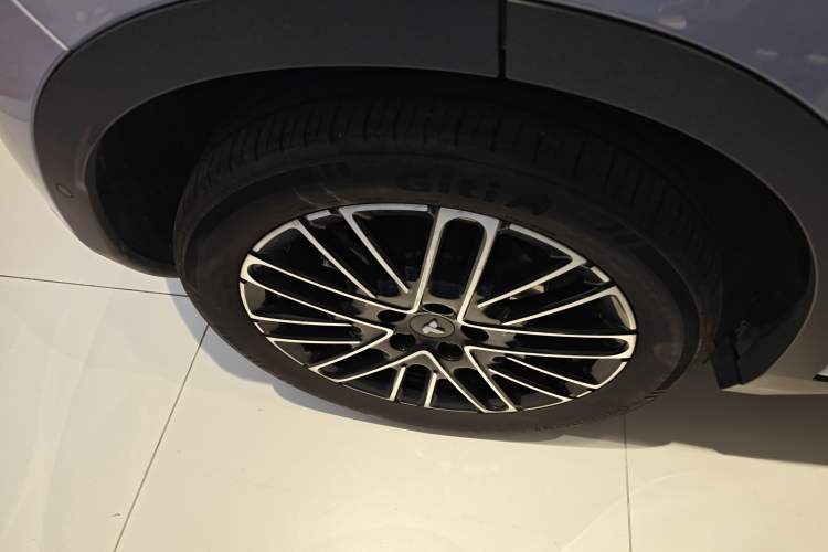 Used  firefly 2025 Illuminated Edition