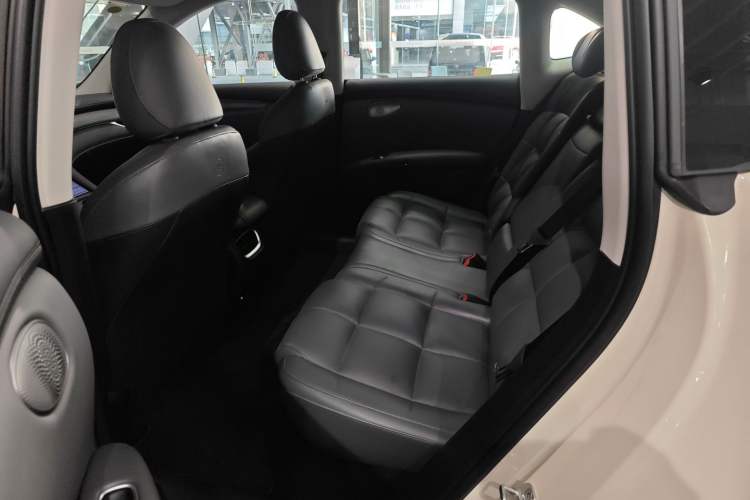 Used  LS6 2025 Lingxi Intelligent Driving Edition
