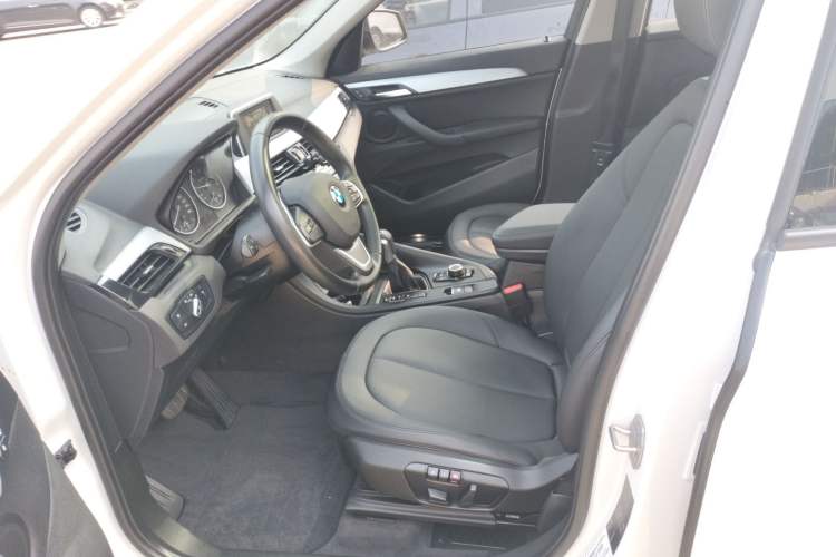 Used BMW X1 2016 sDrive18Li Premium Edition
