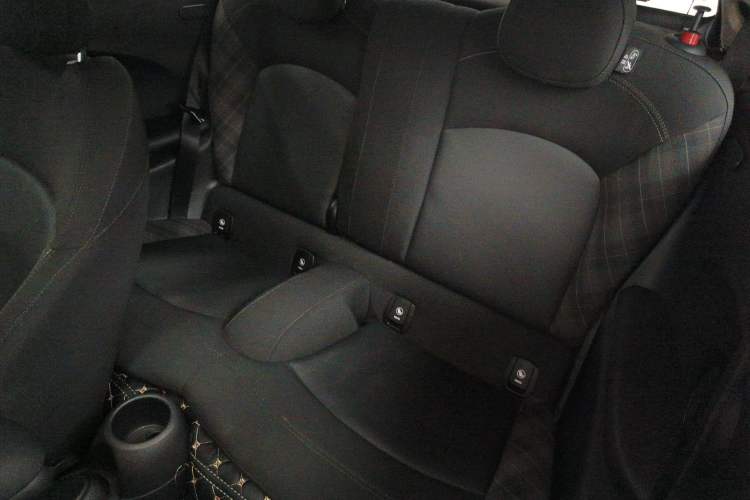 Used  MINI 2019 1.5T COOPER Classic Edition