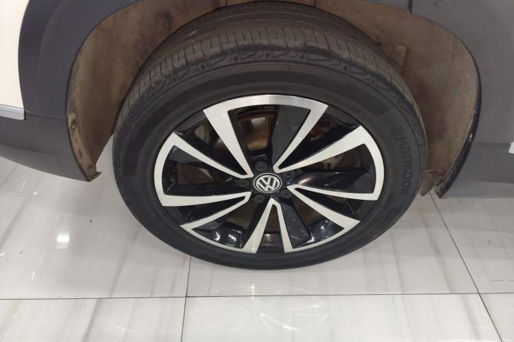 Used Volkswagen Tharu 2019 330TSI Four-Wheel Drive Luxury Edition China VI Standard
