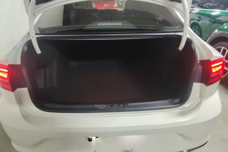 Used Volkswagen Lamando 2021 230TSI DSG Fashion Edition
