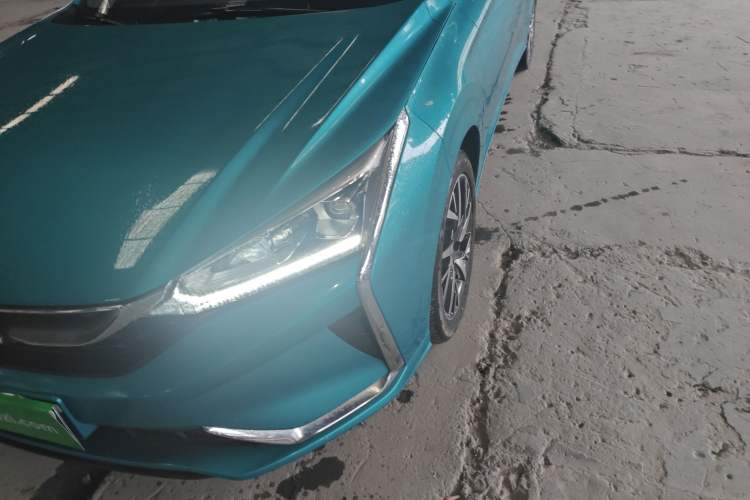 Used Dongfeng Aeolus Yixuan 2020 230T Automatic Dazzle Track Edition