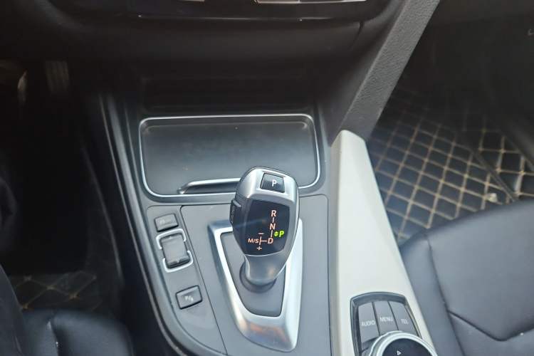 Used BMW 3 Series GT 2017 320i Sport Edition
