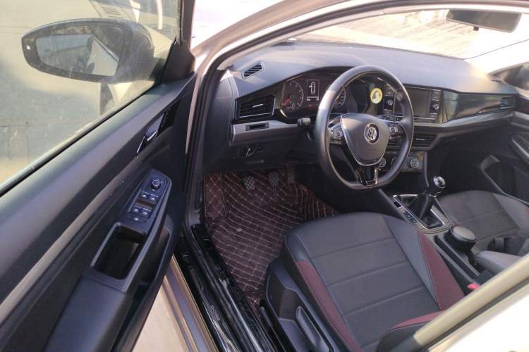 Used Volkswagen Bora 2020 1.5L Manual Comfort Version
