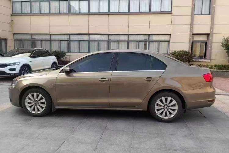 Used Volkswagen Sagitar 2014 1.4TSI Automatic Luxury Model
