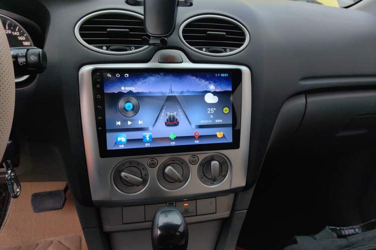 Used Ford Focus 2013 Hatchback Classic 1.8L Automatic Base Model
