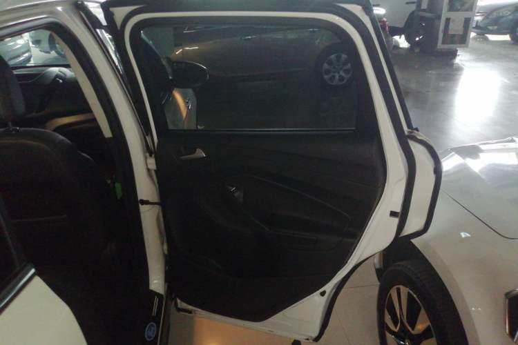 Used Ford Kuga 2019 EcoBoost 180 Two-Wheel-Drive Platinum Edition China VI Standard
