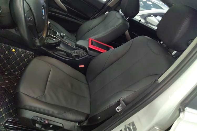 Used BMW 3 Series 2015 320Li Luxury Edition Fashion Model
