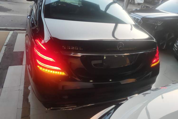 Used Mercedes-Benz S-Class 2014 S 320 L Business Model
