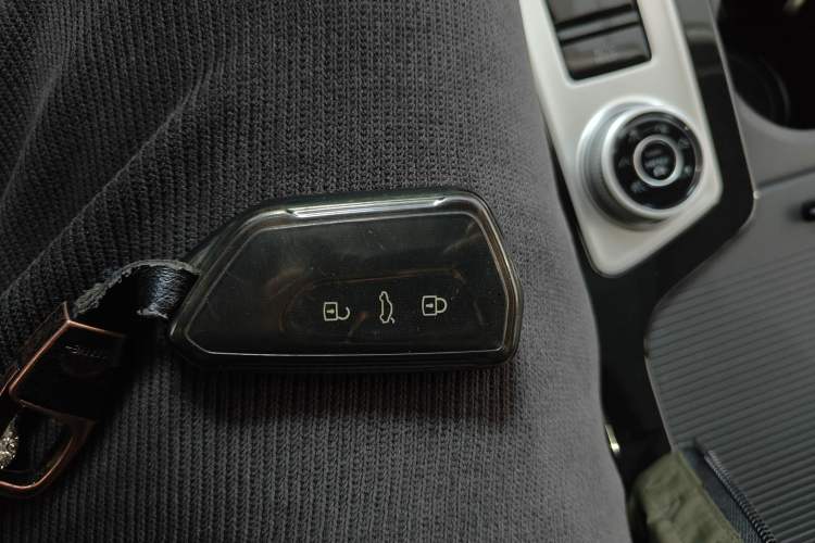 Used Volkswagen Talagon 2024 380TSI All-Wheel Drive R-Line Cruise Edition
