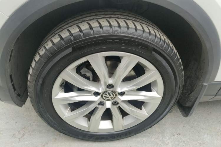 Used Volkswagen T-ROC 2019 230TSI DSG Two-Wheel-Drive Advanced Version China VI Standard
