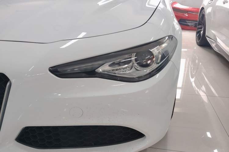 Used Alfa Romeo Giulia 2017 2.0T 280HP Luxury Edition