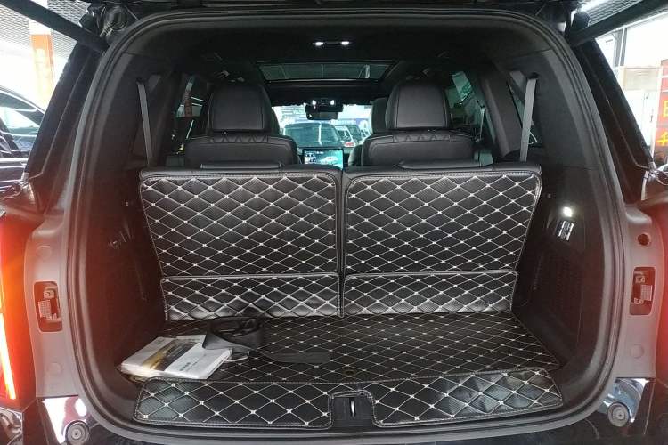 Used GAC Trumpchi GS8 2022 Double-Energy Series 2.0TM Two-Wheel Drive Prestige Edition (6 Seats)
