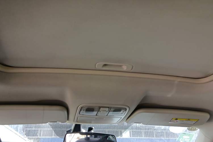 Used Dongfeng Fengon 580 2016 Revised Version 1.5T CVT Luxury Edition