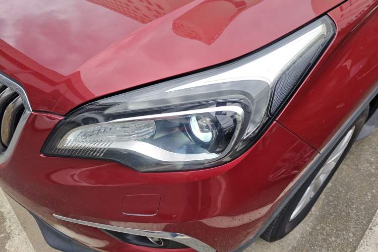 Used Buick Envision 2017 28T Four-Wheel Drive Elite Model
