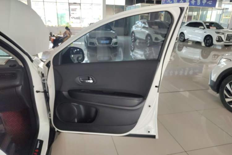 Used Honda Vezel 2020 1.5L CVT Elite Edition
