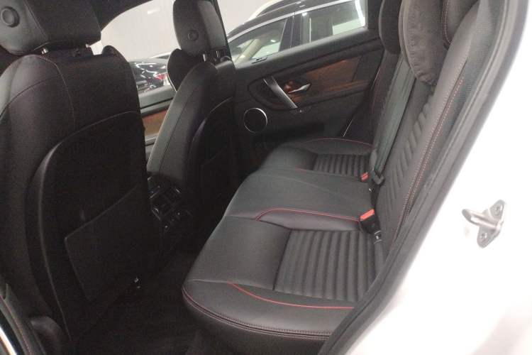 Used Land Rover Discovery Sport 2022 Revised Version 2 249 PS R-Dynamic SE Performance Tech Edition 5 Seats