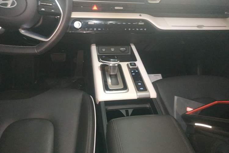 Used Hyundai ix35 2023 Musso 2.0L Deluxe Edition DLX