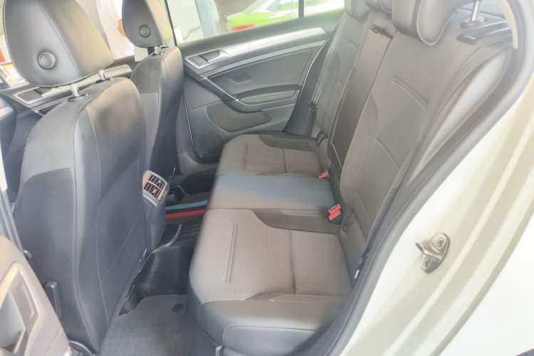 Used Volkswagen Golf 2018 230TSI Automatic Comfort Model
