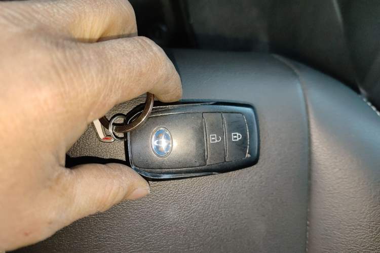 Used Toyota Corolla Cross 2023 Dual-Motor 2.0L Pioneer Edition
