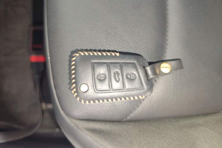 Used Volkswagen Tiguan L 2021 330TSI Automatic Two-Wheel Drive R-Line Enhanced Edition
