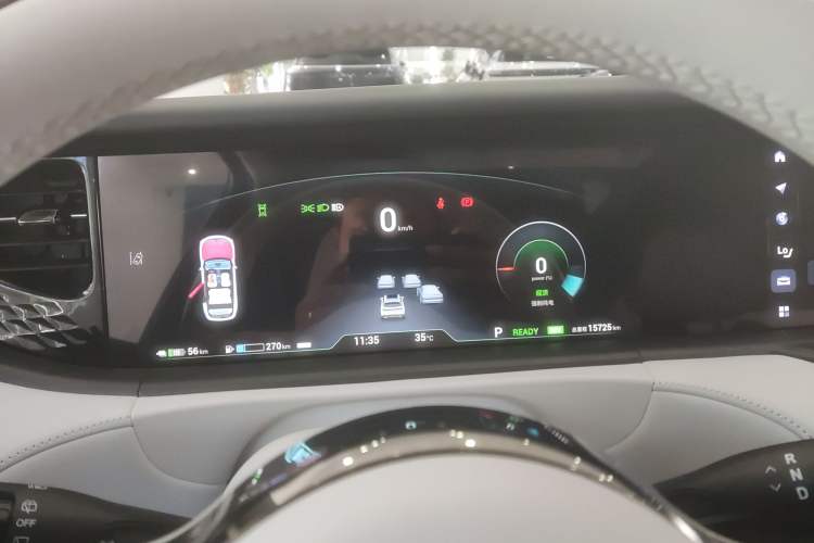 Used VOYAH FREE 2025 318 318 km Rear-Drive Touring Edition
