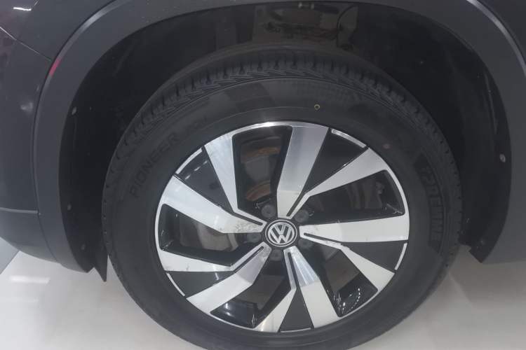 Used Volkswagen Tayron 2019 330TSI Two-Wheel Drive Luxury Model China VI Standard
