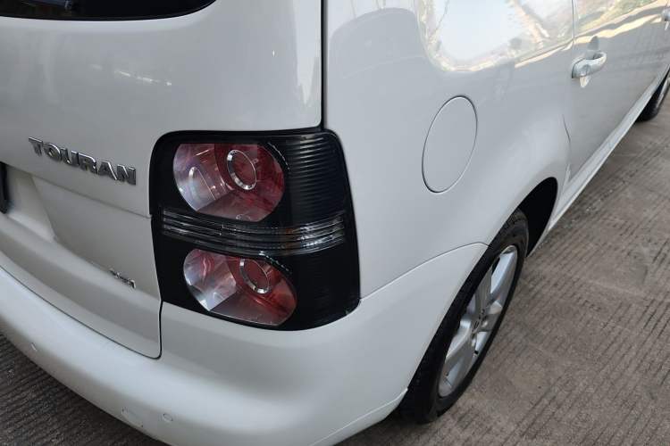 Used Volkswagen Touran 2013 1.4T Manual Fashion Edition 5 Seats
