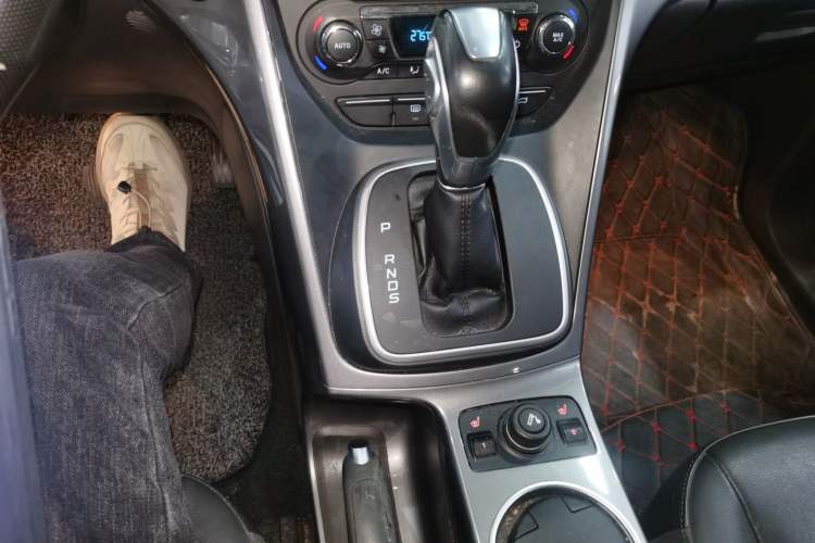 Used Ford Kuga 2015 1.5L GTDi Four-Wheel-Drive Elite Model
