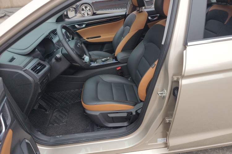 Used Geely Auto Emgrand GL 2020 1.5T DCT Luxury Model
