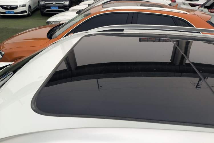 Used Volkswagen Tacqua 2023 200TSI DSG Joy-Connect Edition
