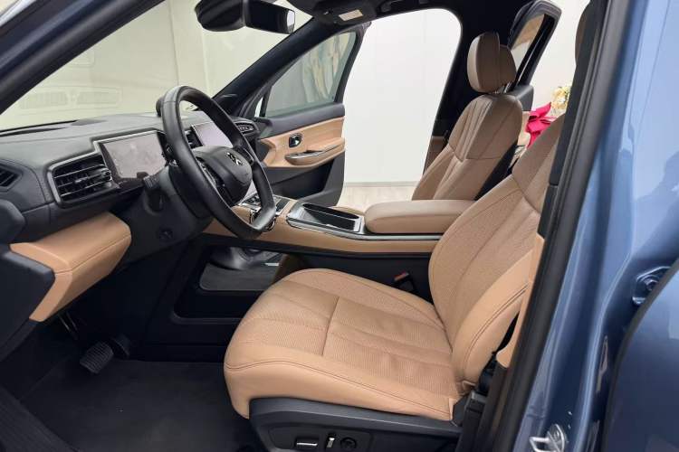 Used Nio ES8 2020 580 km Signature Edition 7-Seater Version
