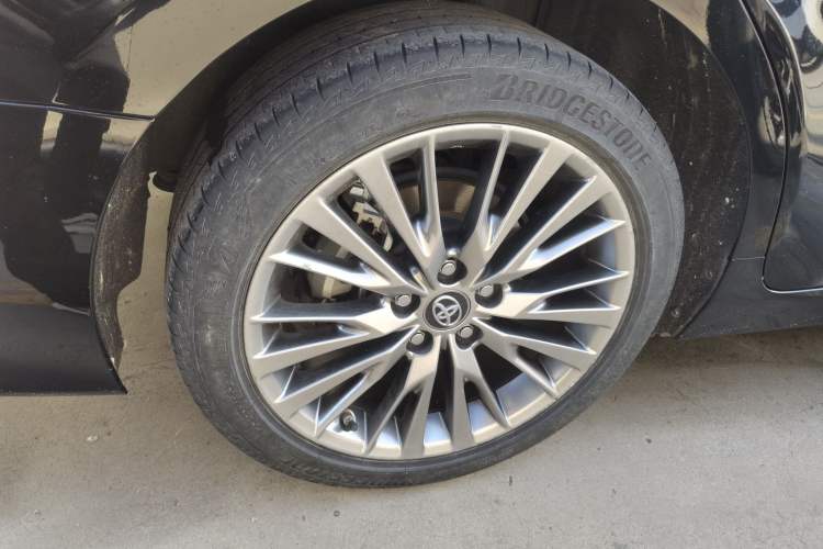 Used Toyota Camry 2019 Revised Version Dual-Engine 2.5 HG Luxury Edition
