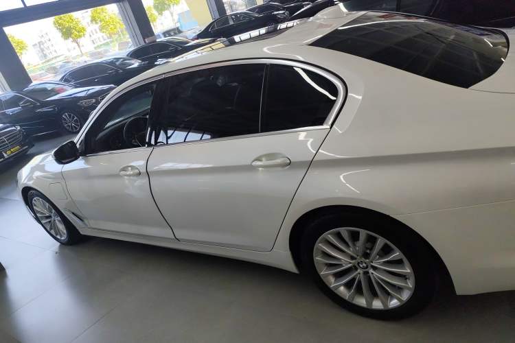 Used BMW 5 Series New Energy 2020 Mileage Upgrade Version 530Le Luxury Package