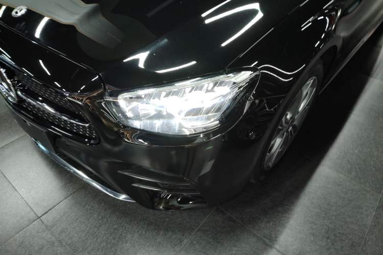 Used Mercedes-Benz E-Class 2021 E 300 L Sporty and Stylish Model
