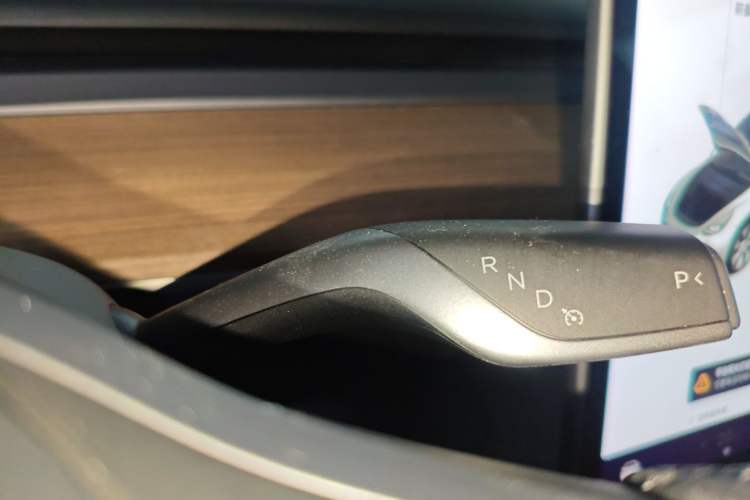 Used Tesla Model Y 2021 Standard Range Rear-Wheel Drive Version