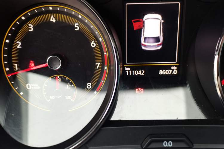 Used Volkswagen Tiguan L 2020 330TSI Automatic Two-Wheel Drive Panoramic Comfort Edition China VI Standard
